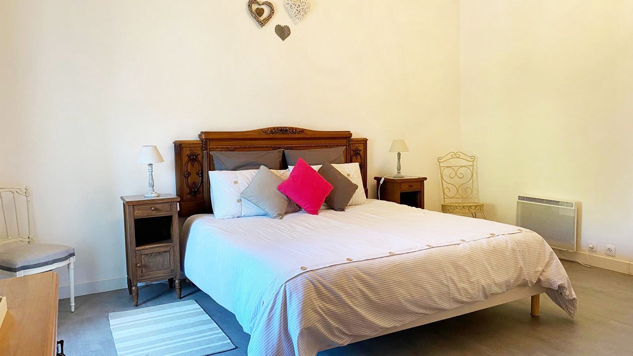 Photo of Others in Essey