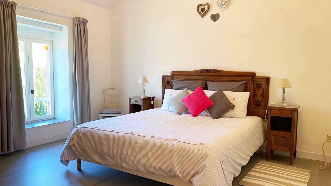 Photo of Others in Essey