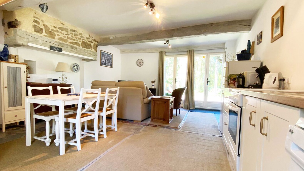 Photo of Others in Essey