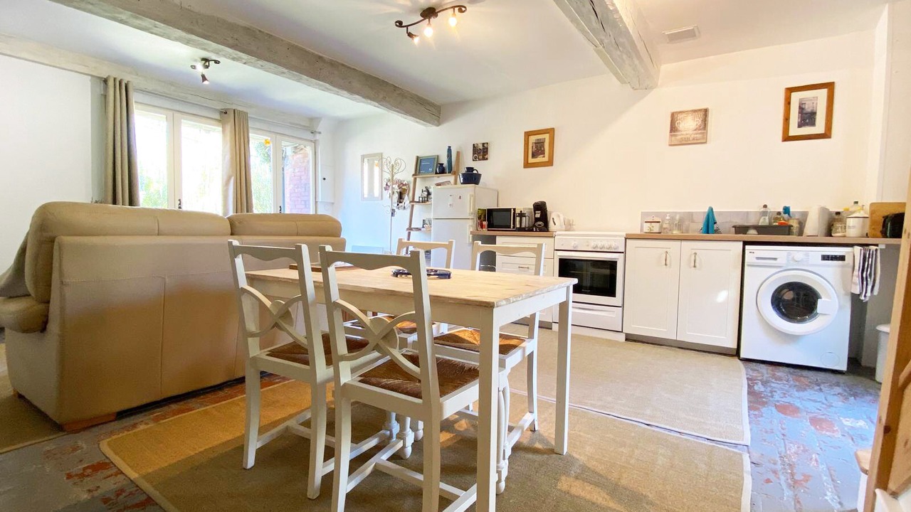 Photo of Others in Essey