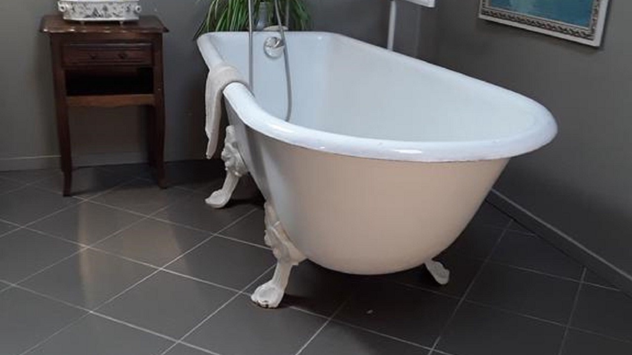 Photo of Bathroom in Tour-en-Sologne