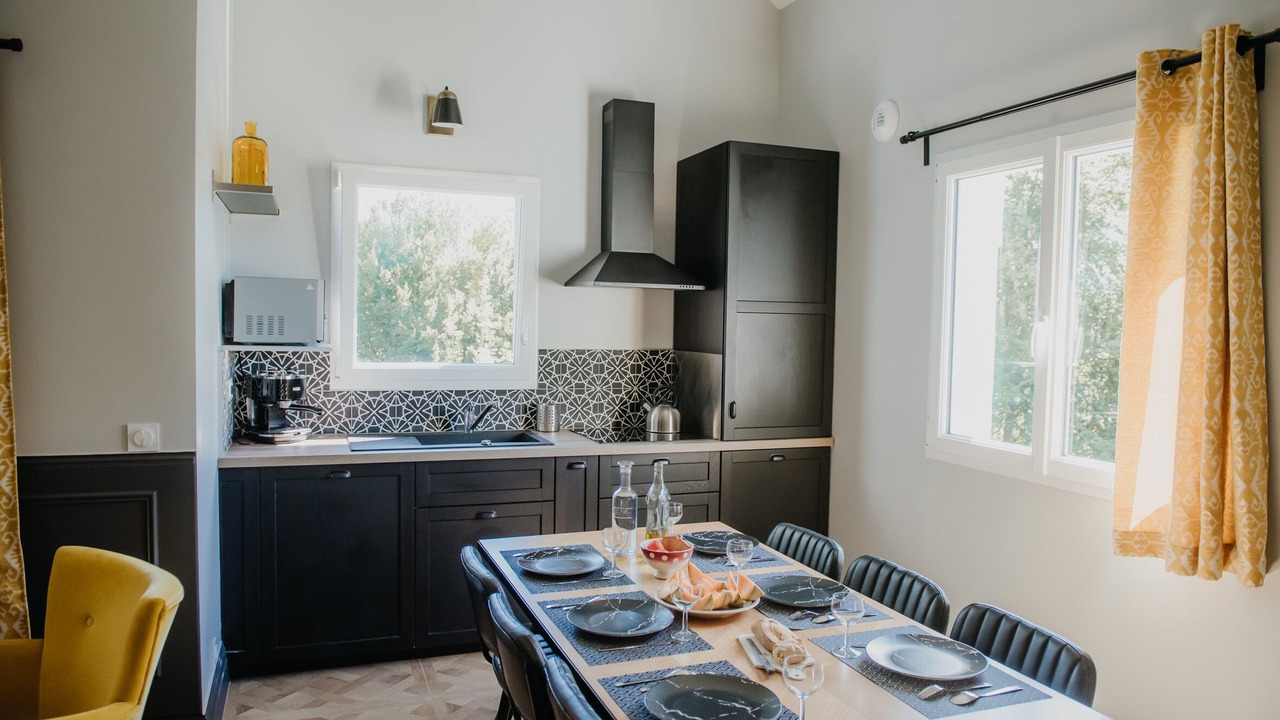 Photo of Others in Gap