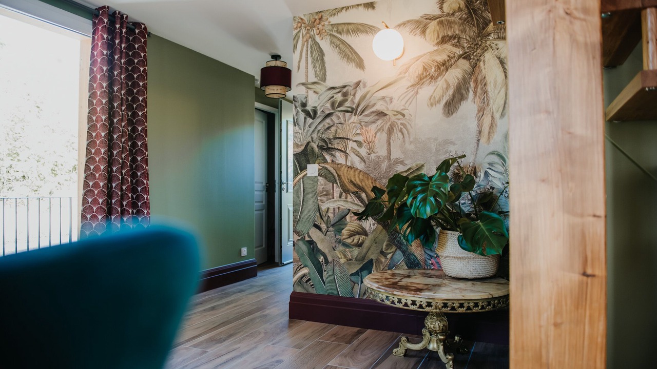 Photo of Others in Gap