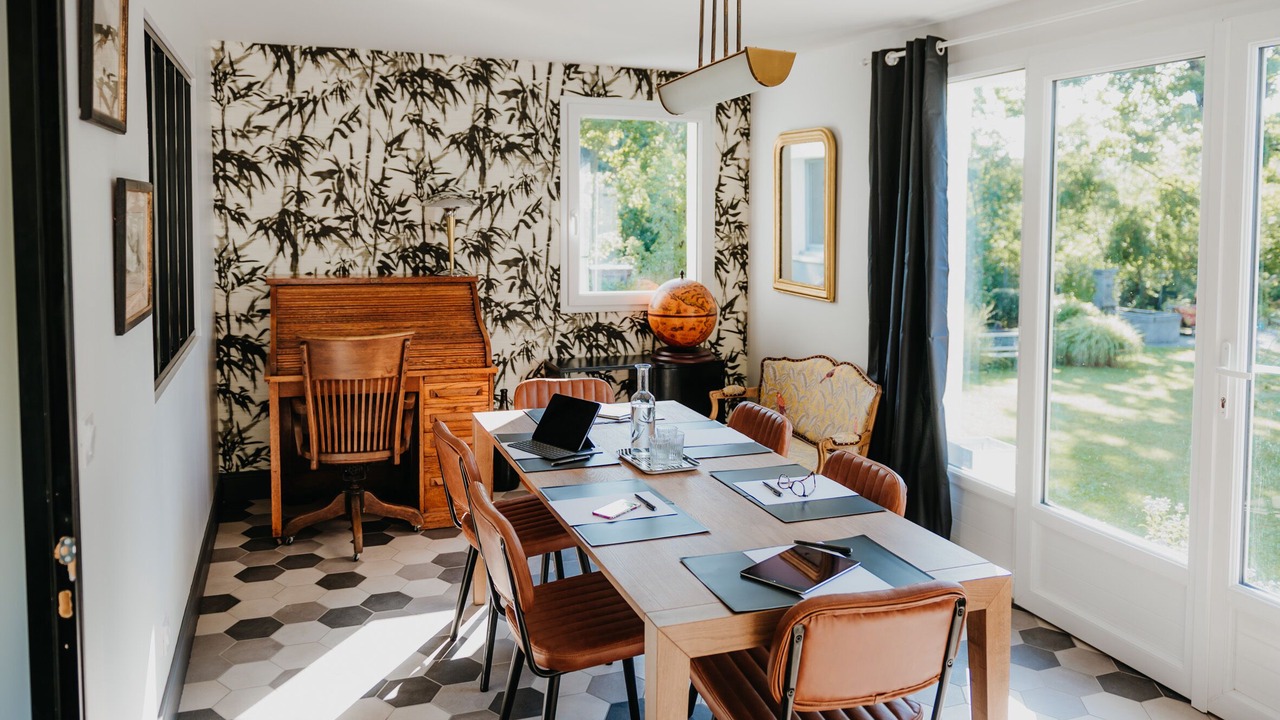 Photo of Others in Gap