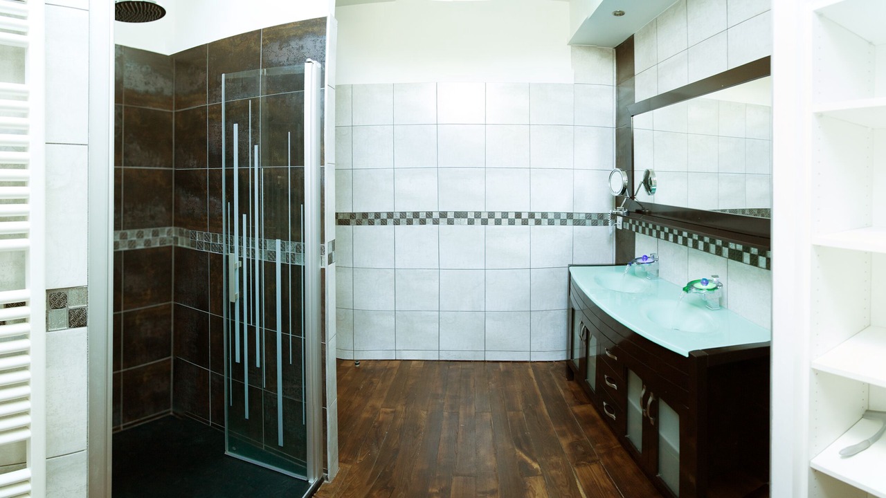 Photo of Bathroom in La Souterraine