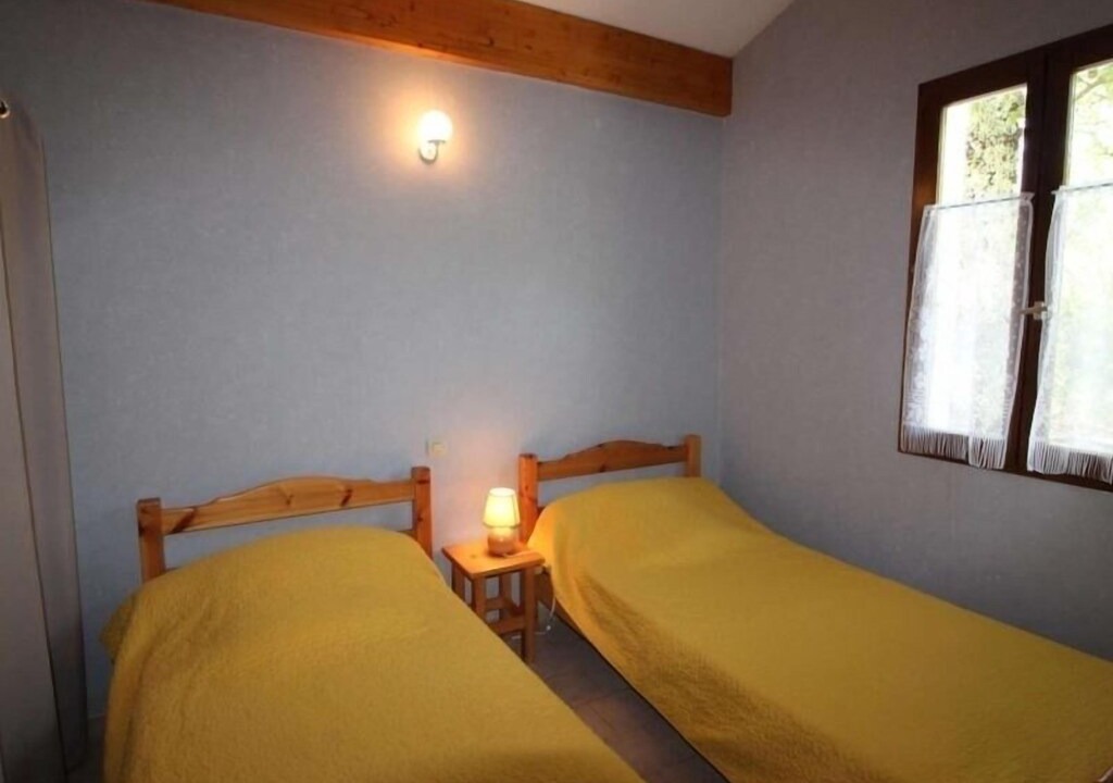 Photo of Bedroom in Saint Alban Auriolles