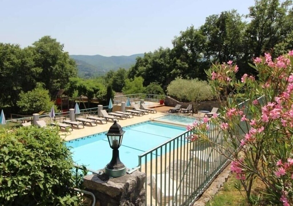 Photo of Outdoor in Saint Alban Auriolles