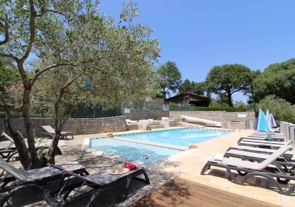 Photo of Outdoor in Saint Alban Auriolles