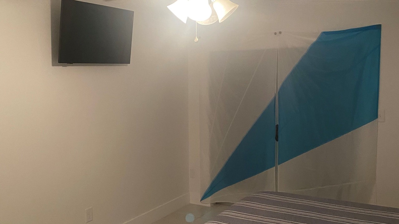 Photo of Bedroom in Bayshore Gardens