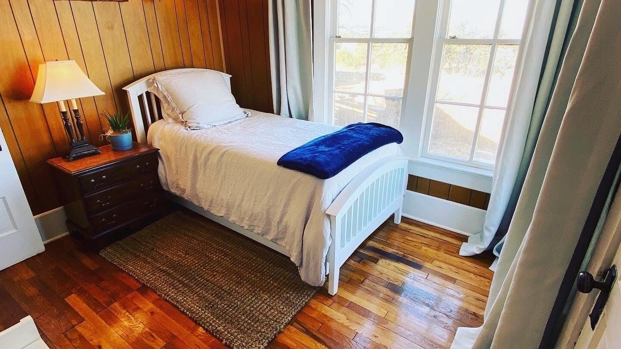 Photo of Bedroom in Alpine