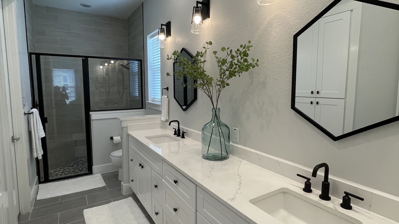 Photo of Bathroom in Kingsland