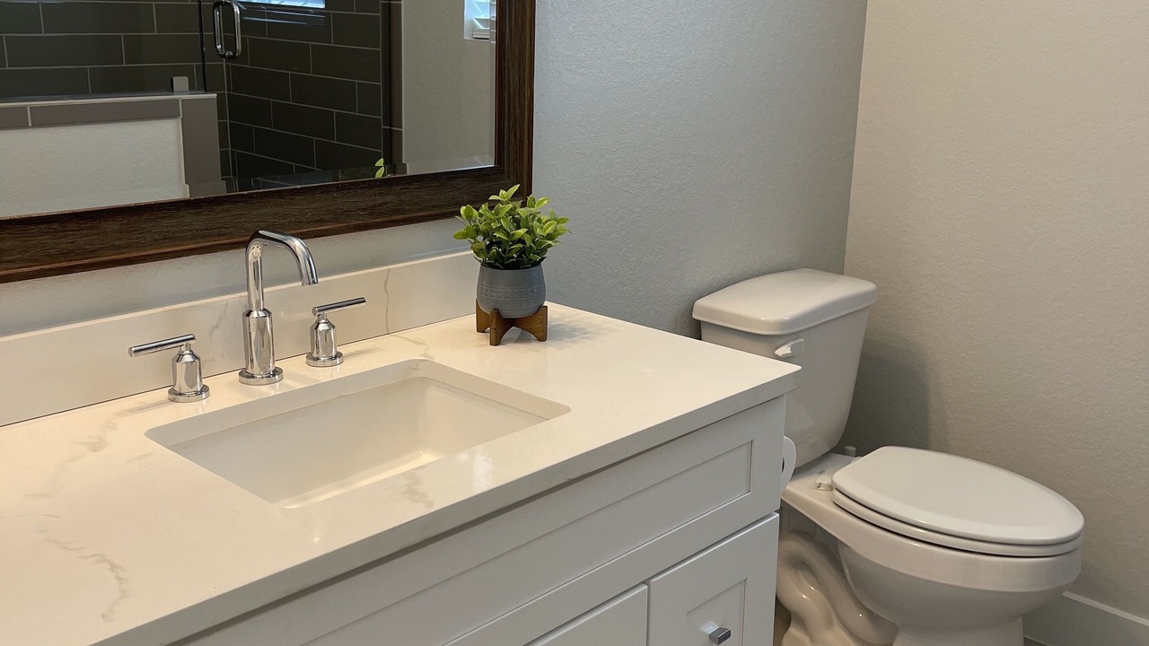 Photo of Bathroom in Kingsland