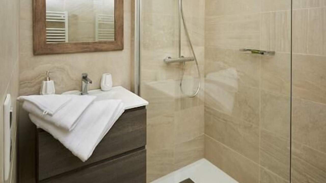 Photo of Bathroom in Epernay