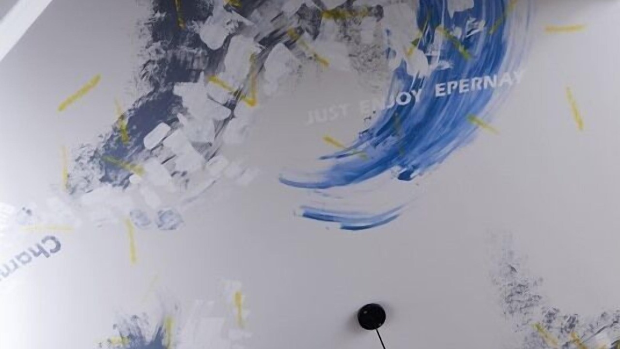 Photo of Others in Epernay