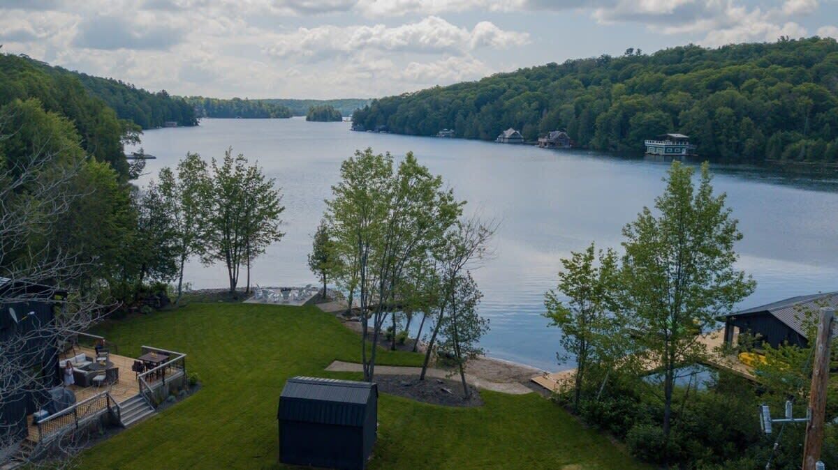 Photo of Others in Rosseau