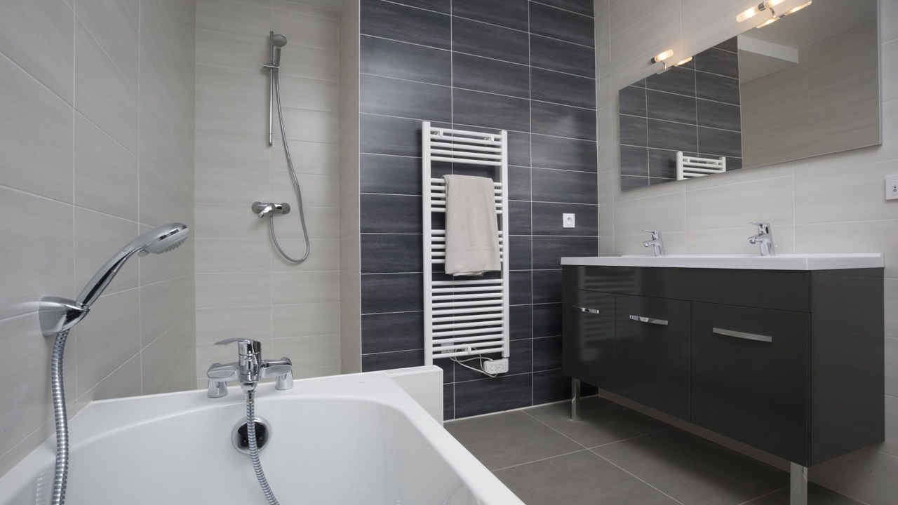 Photo of Bathroom in Cessenaz
