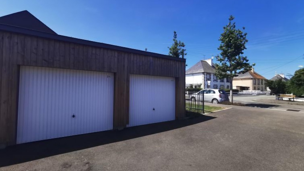 Photo of Others in Esperance-Cottages