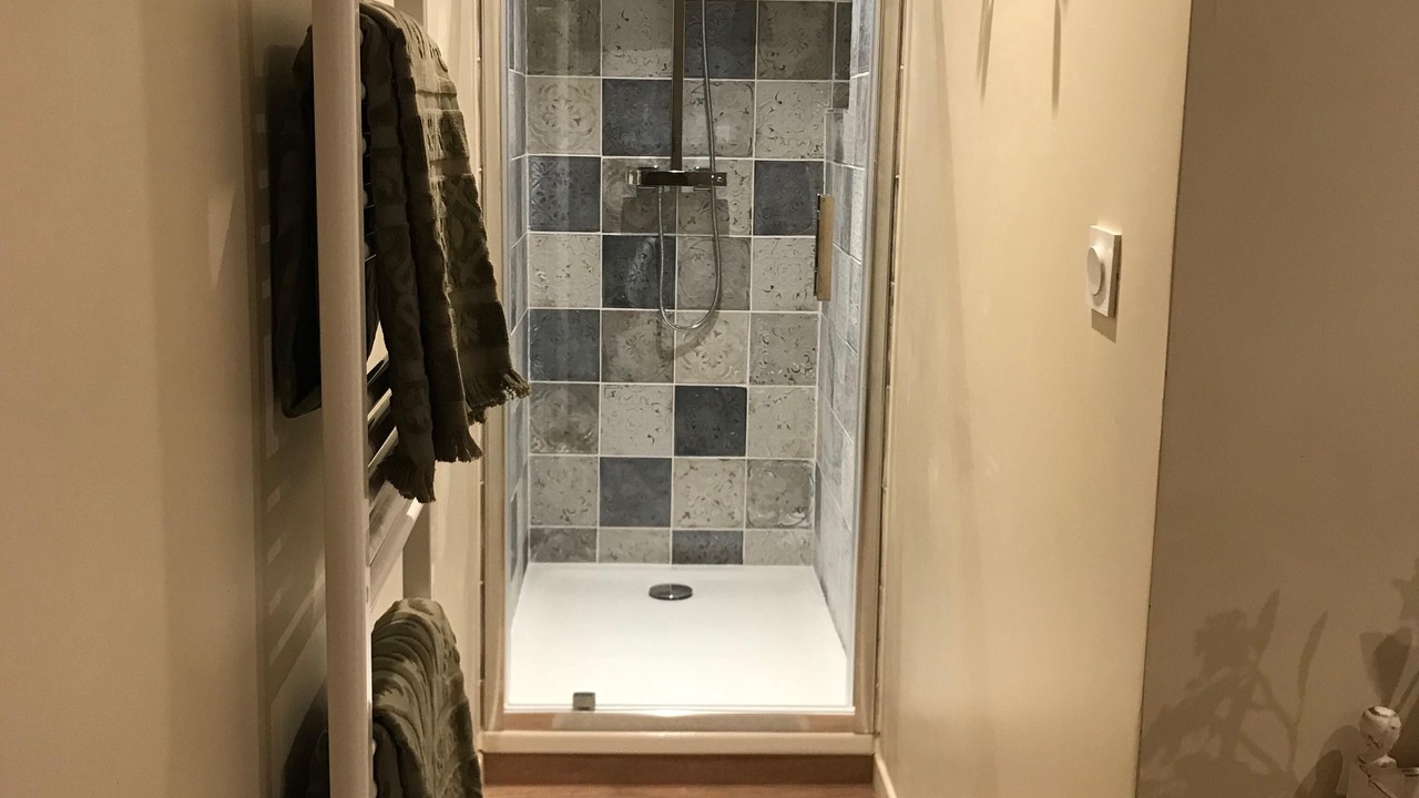 Photo of Bathroom in Dinan