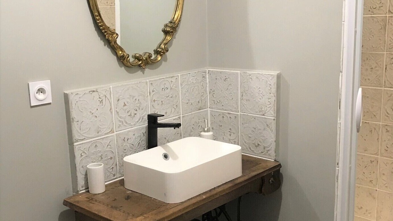 Photo of Bathroom in Dinan