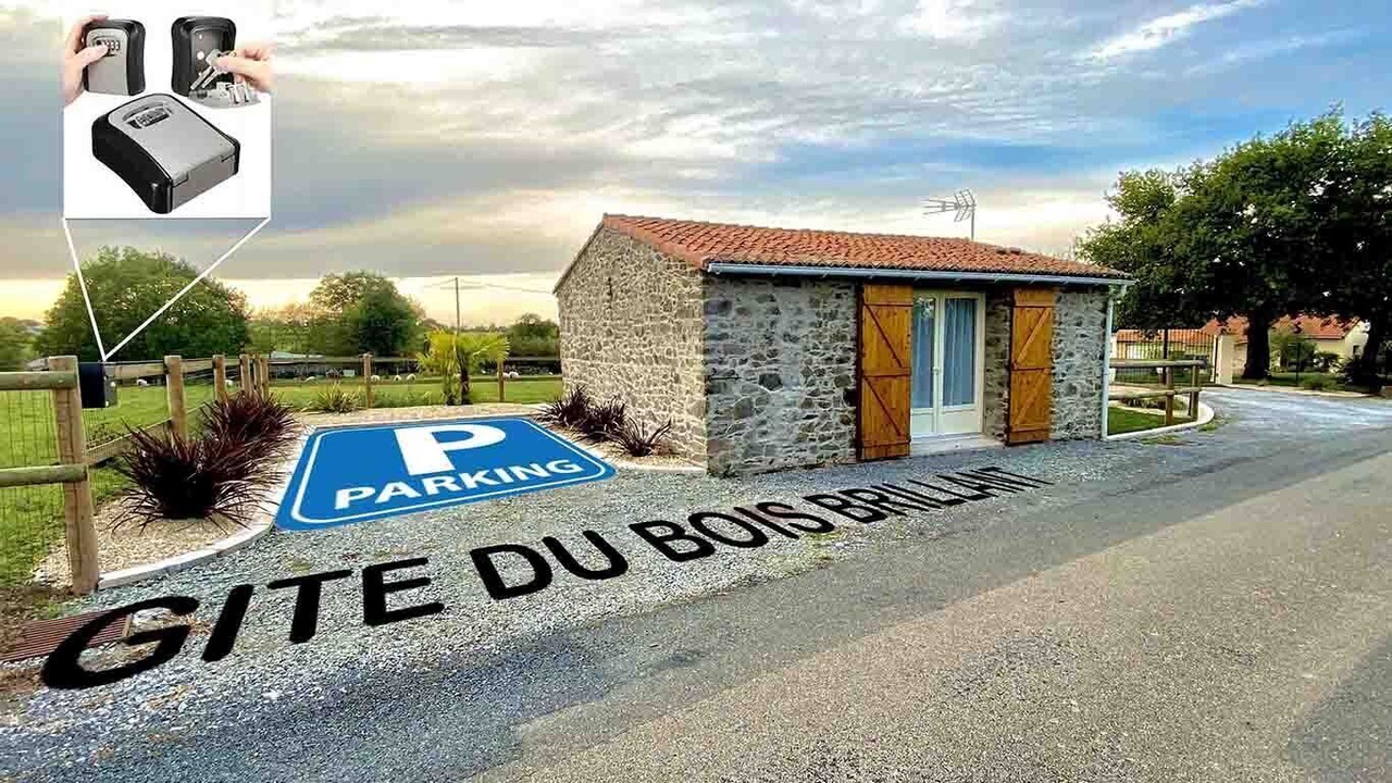 Photo of Outdoor in Couffe