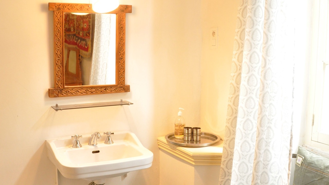 Photo of Bathroom in Barjac