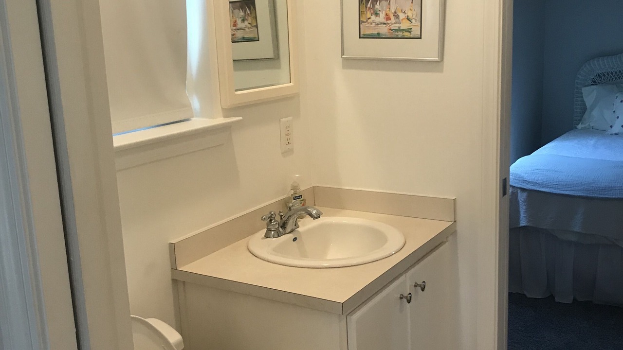 Photo of Bathroom in Audubon Place