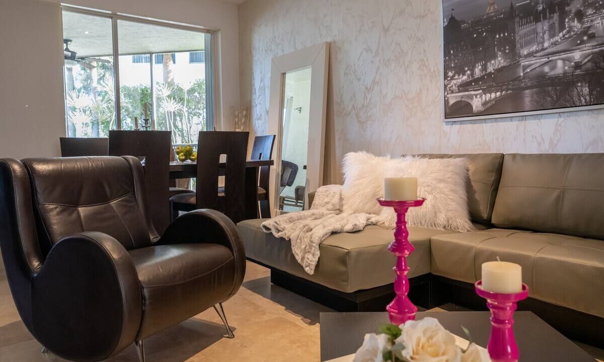 Photo of Livingroom in Pembroke Pines