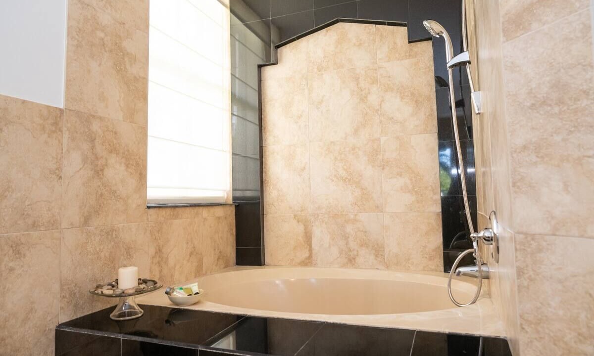 Photo of Bathroom in Pembroke Pines