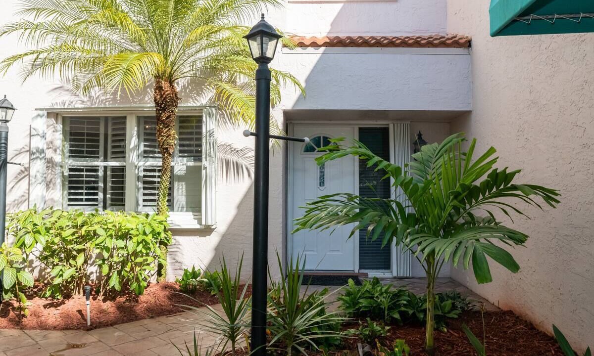 Photo of Outdoor in Pembroke Pines
