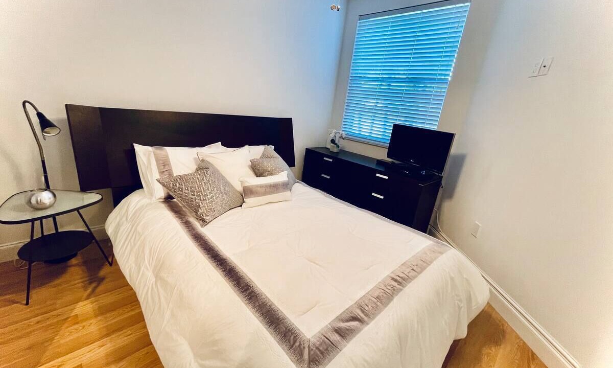 Photo of Bedroom in Pembroke Pines
