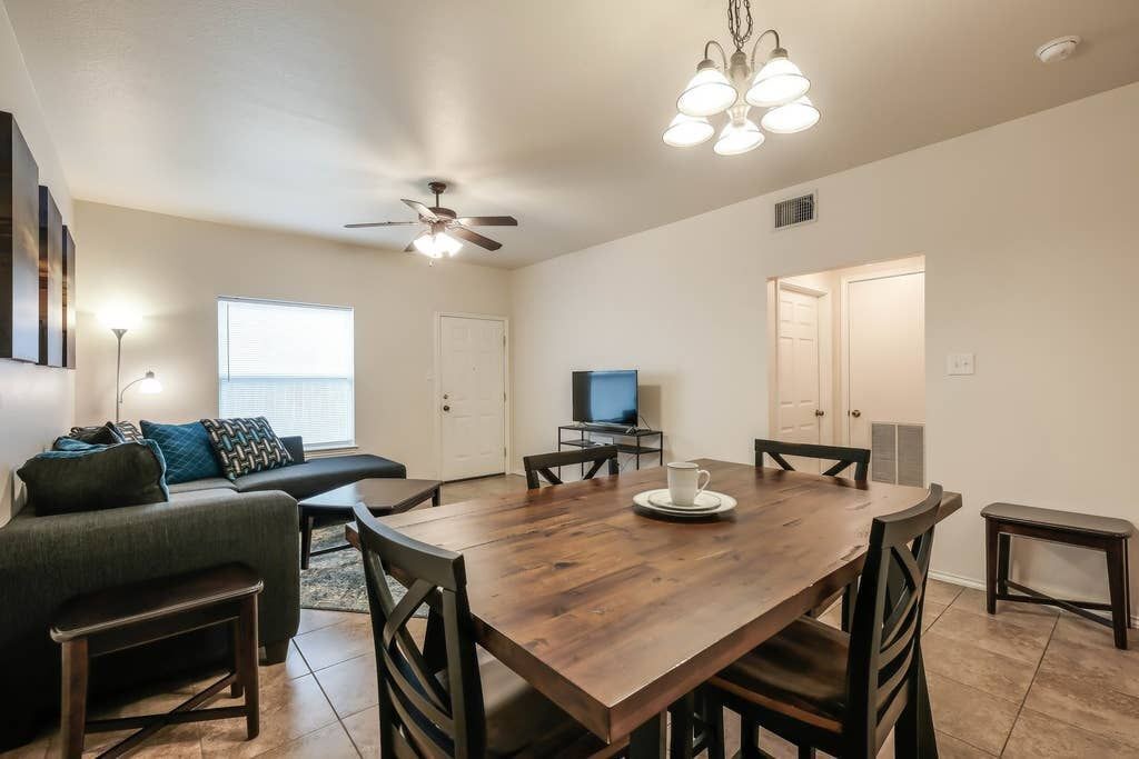 Photo of Livingroom in Medical Center District