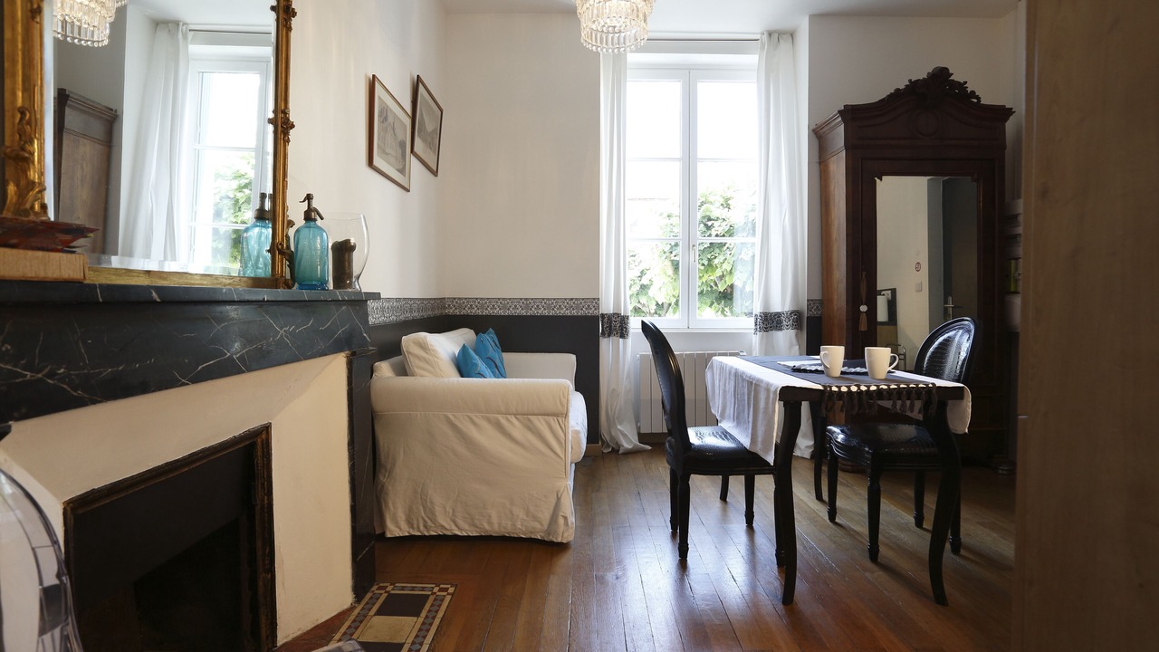 Photo of Livingroom in Chinon
