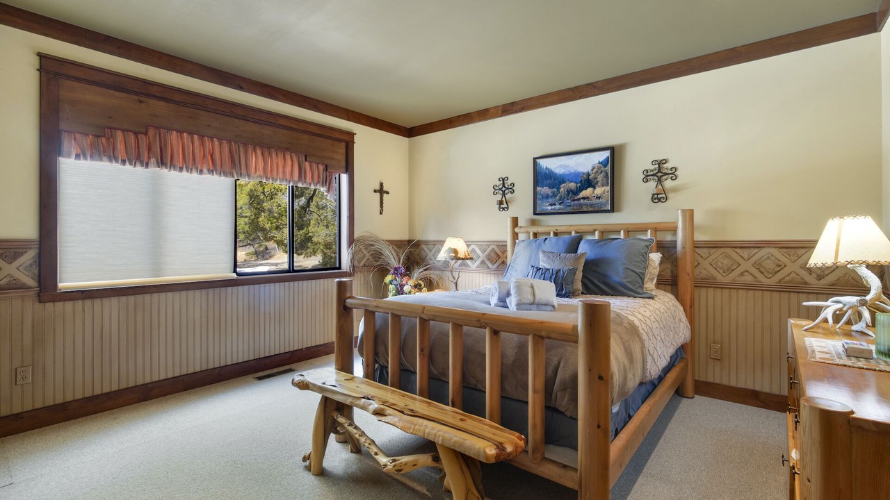 Photo of Bedroom in Pleasant Valley