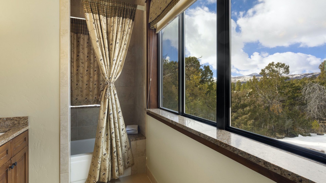 Photo of Bathroom in Pleasant Valley