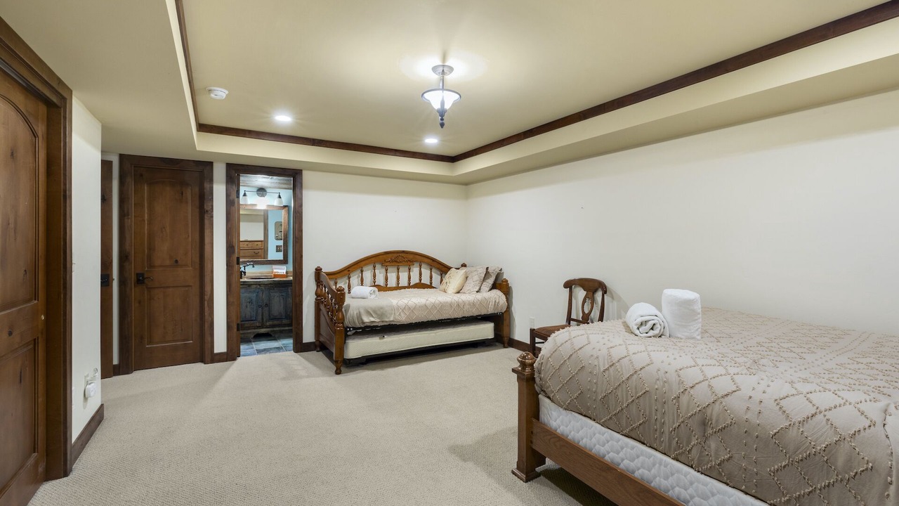 Photo of Bedroom in Pleasant Valley