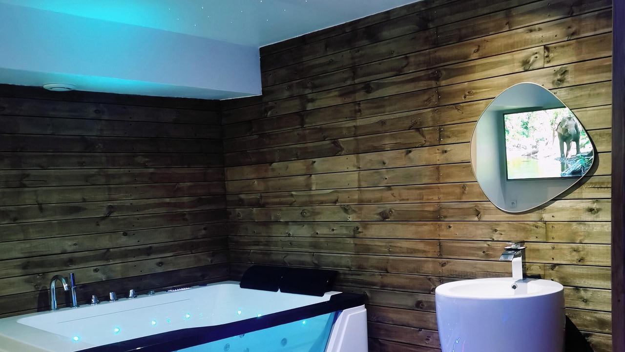 Photo of Bathroom in Neuf-Mesnil