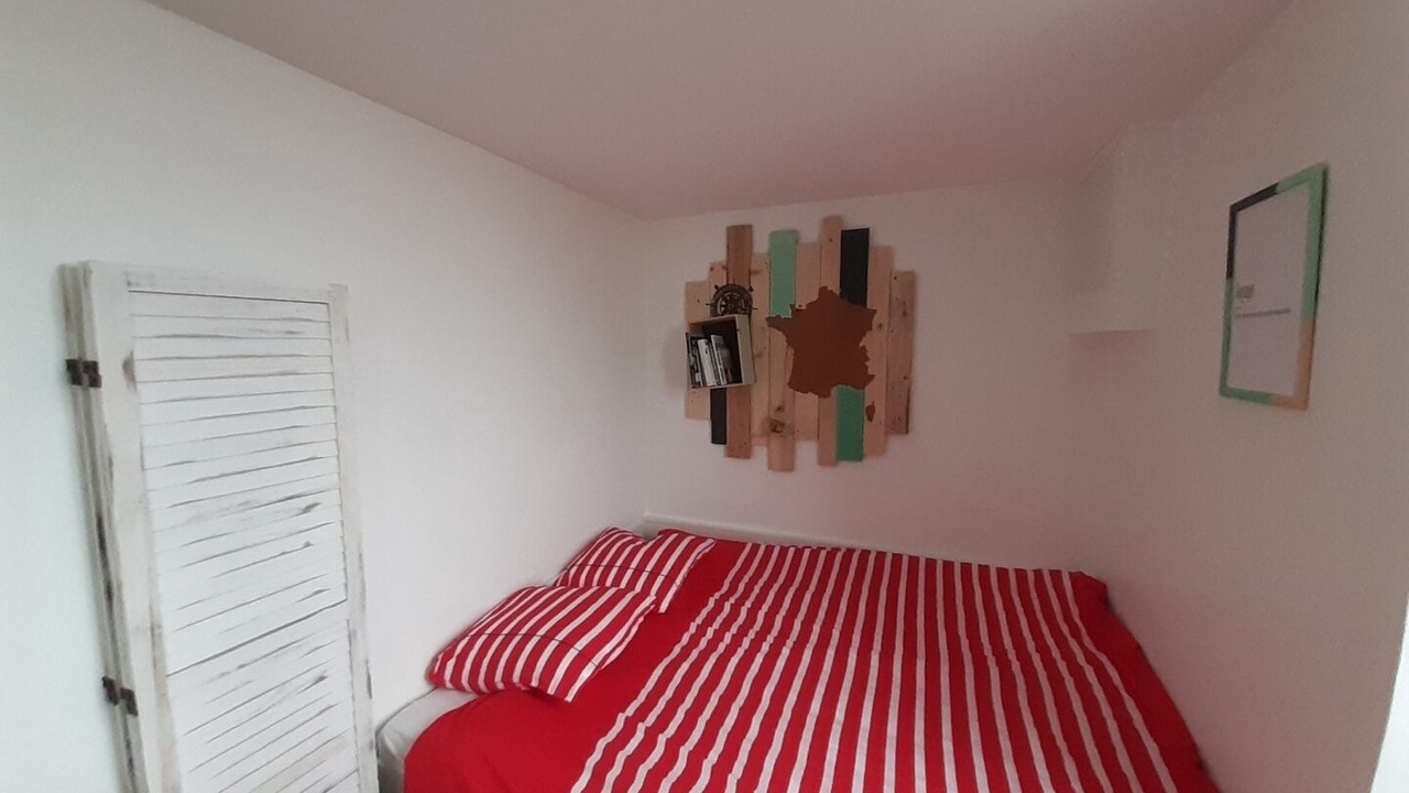Photo of Bedroom in Luc-sur-Mer
