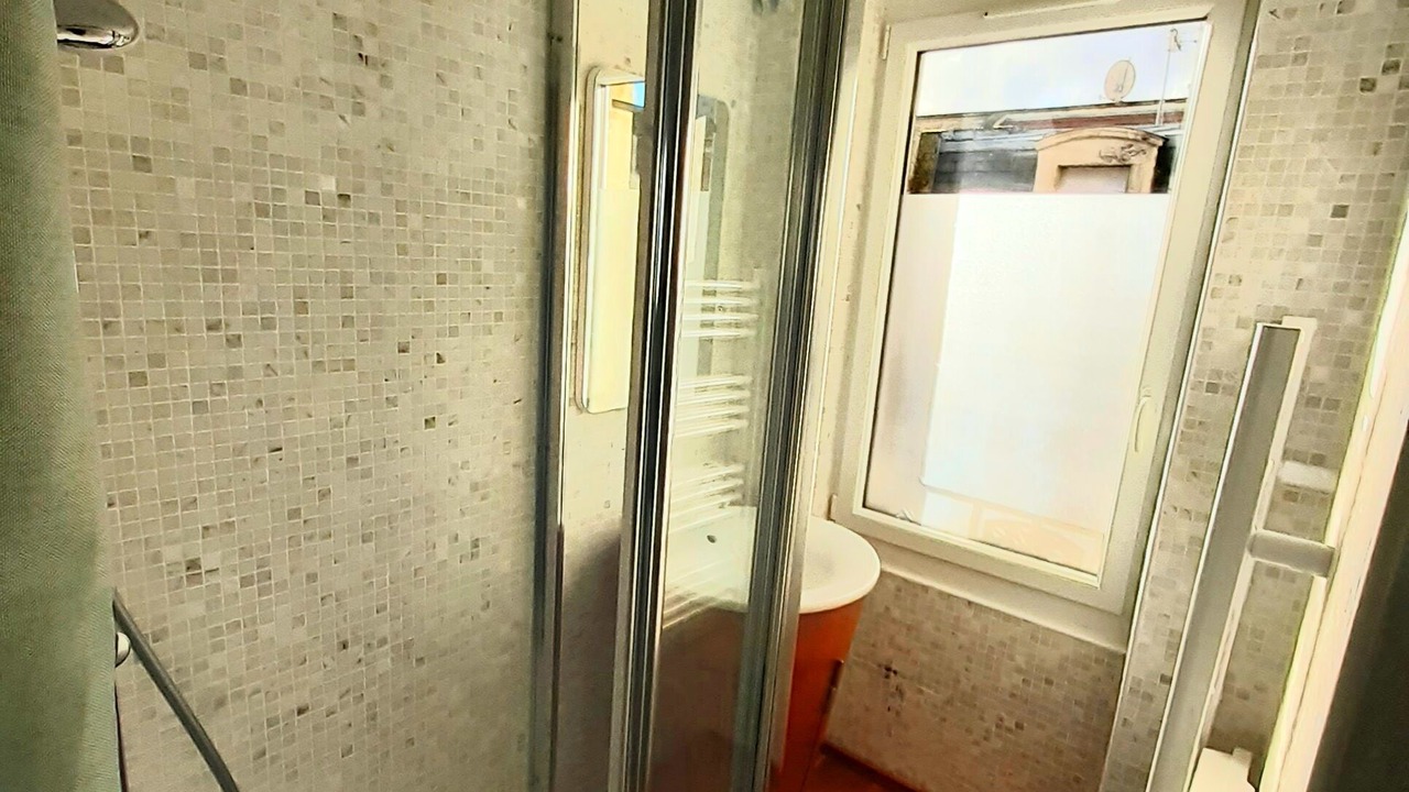 Photo of Bathroom in Luc-sur-Mer