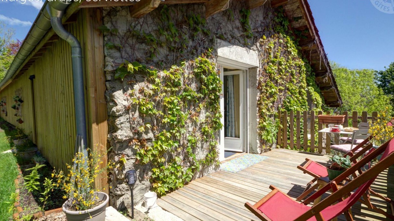 Photo of Patio Balcony in Saint-Priest-la-Prugne