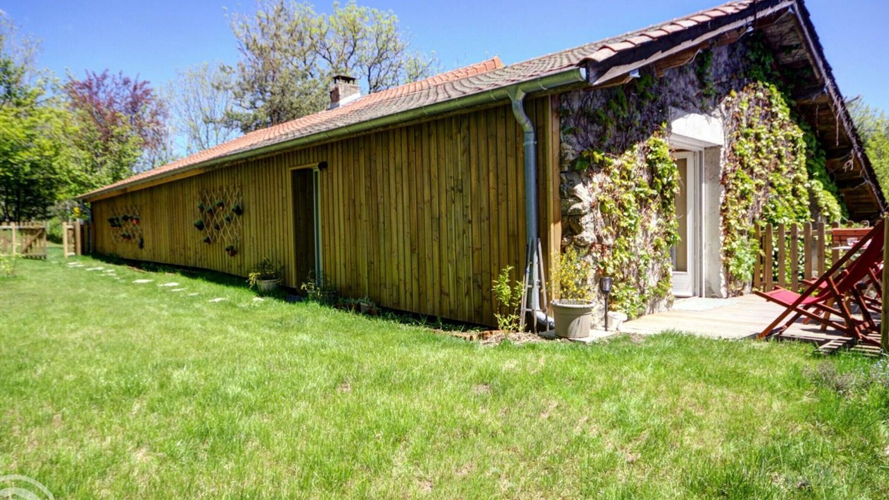 Photo of Outdoor in Saint-Priest-la-Prugne