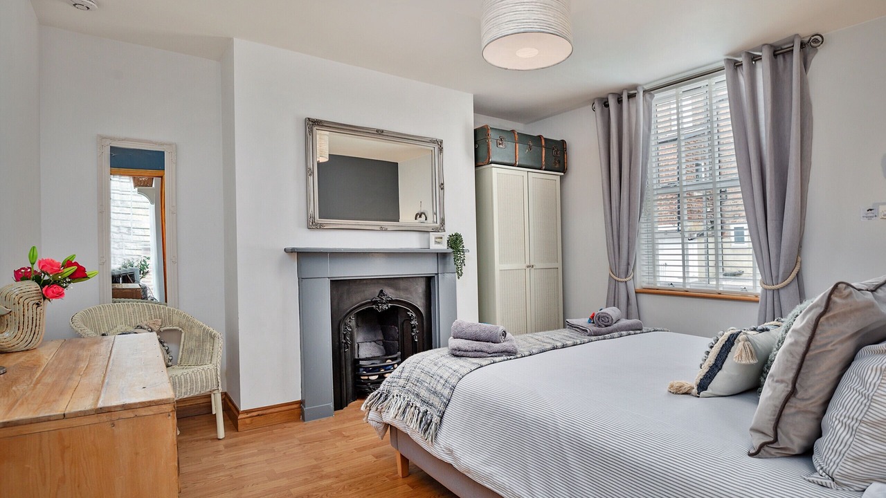 Photo of Bedroom in West Cliff