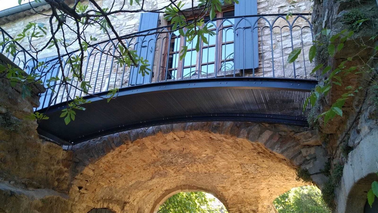 Photo of Outdoor in Banne