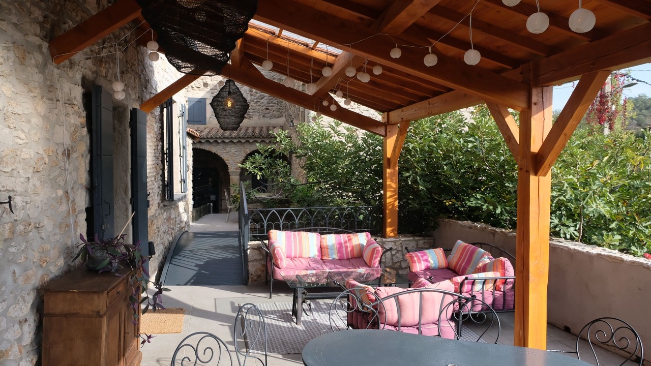 Photo of Outdoor in Banne