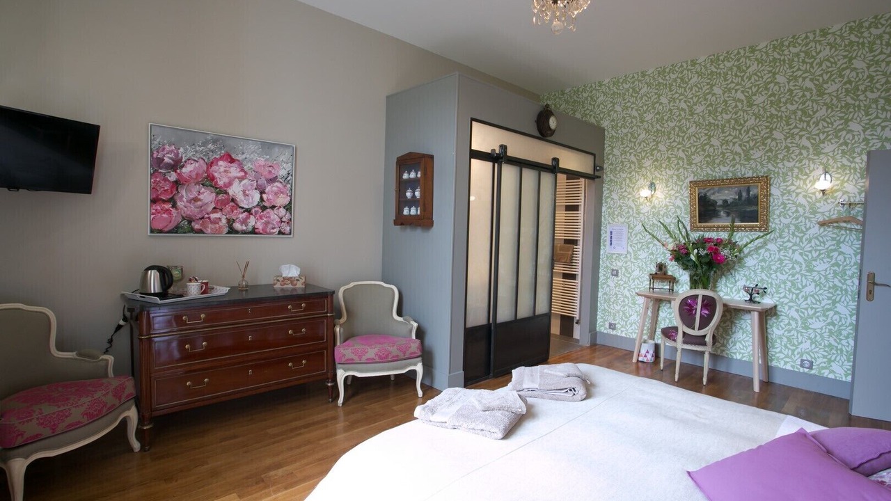 Photo of Bedroom in Etaule