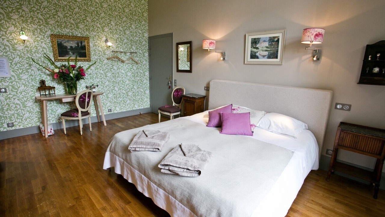 Photo of Bedroom in Etaule