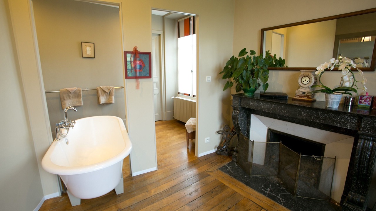 Photo of Bathroom in Etaule