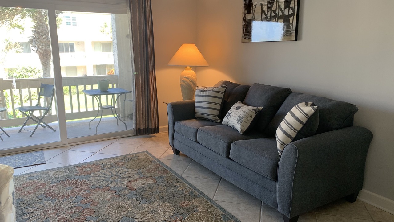 Photo of Livingroom in Crescent Beach