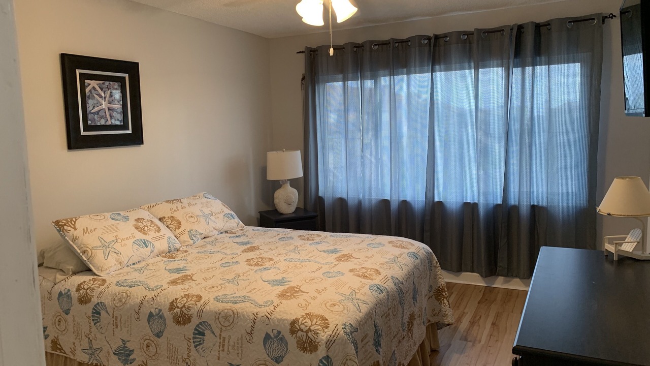Photo of Bedroom in Crescent Beach