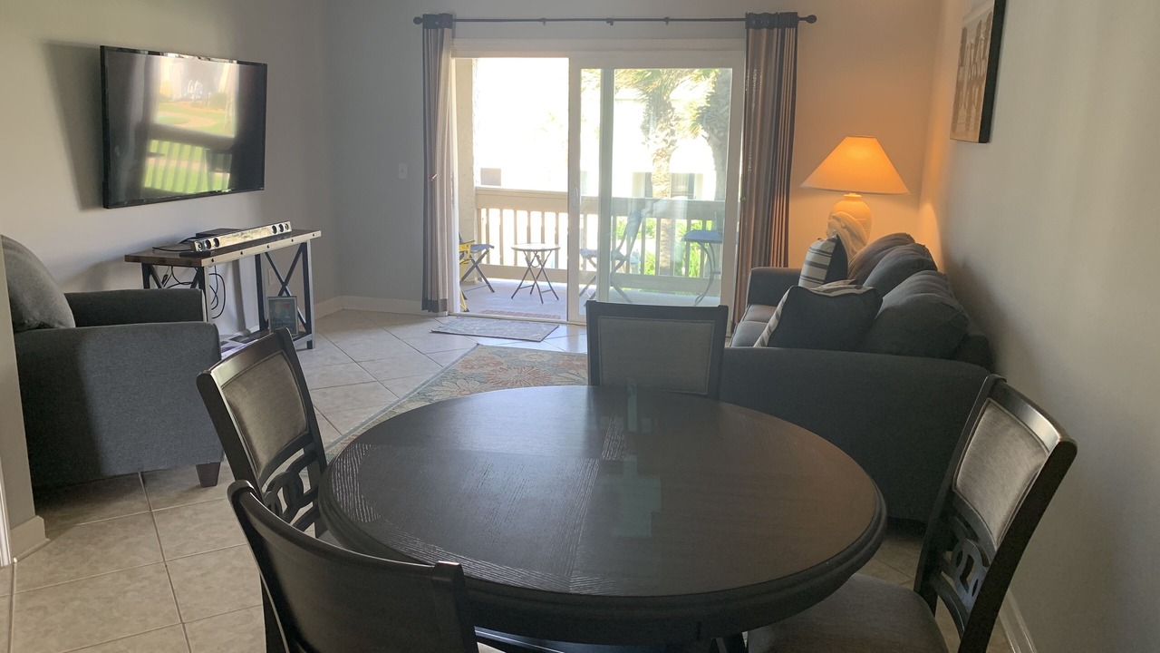 Photo of Livingroom in Crescent Beach