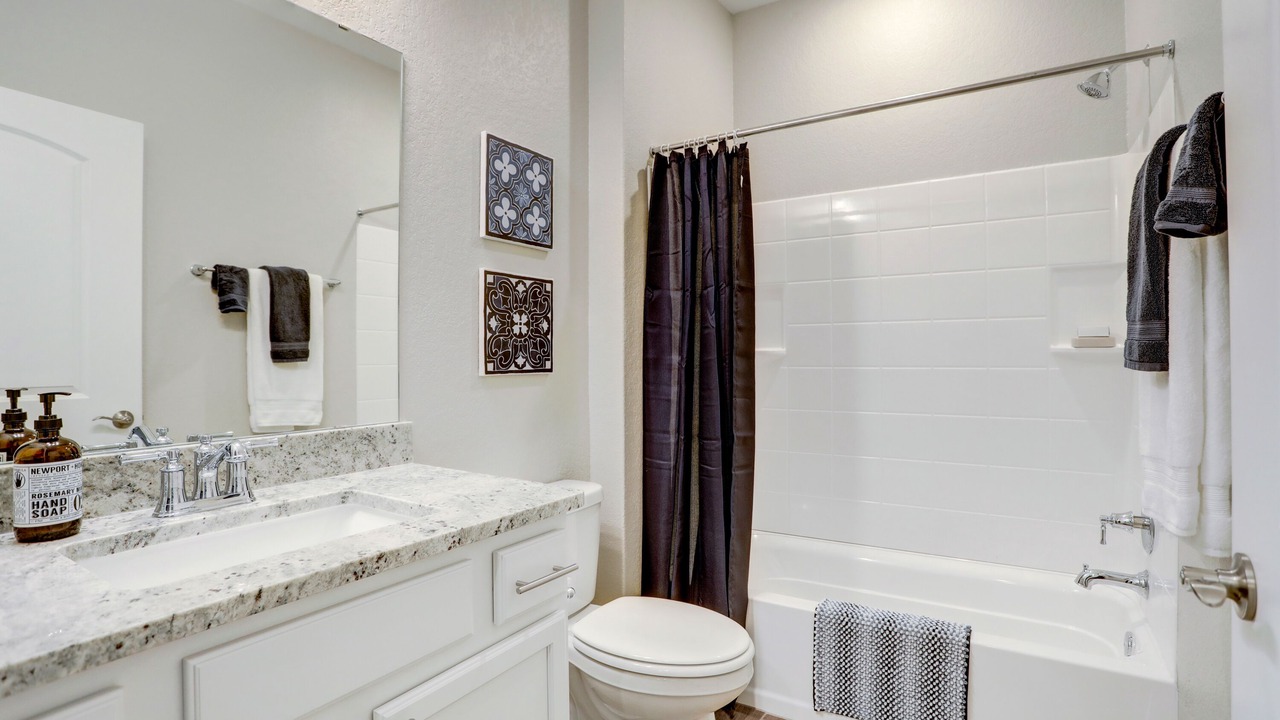 Photo of Bathroom in Weir